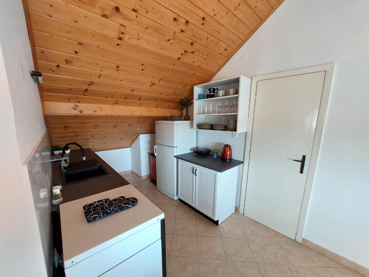 שיבניק Apartmani Mare מראה חיצוני תמונה