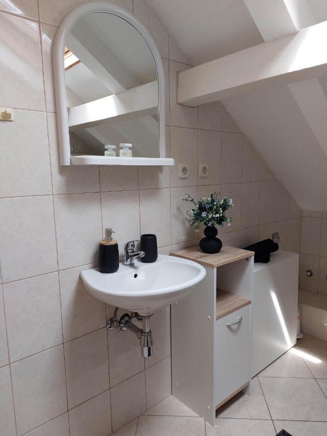 שיבניק Apartmani Mare מראה חיצוני תמונה