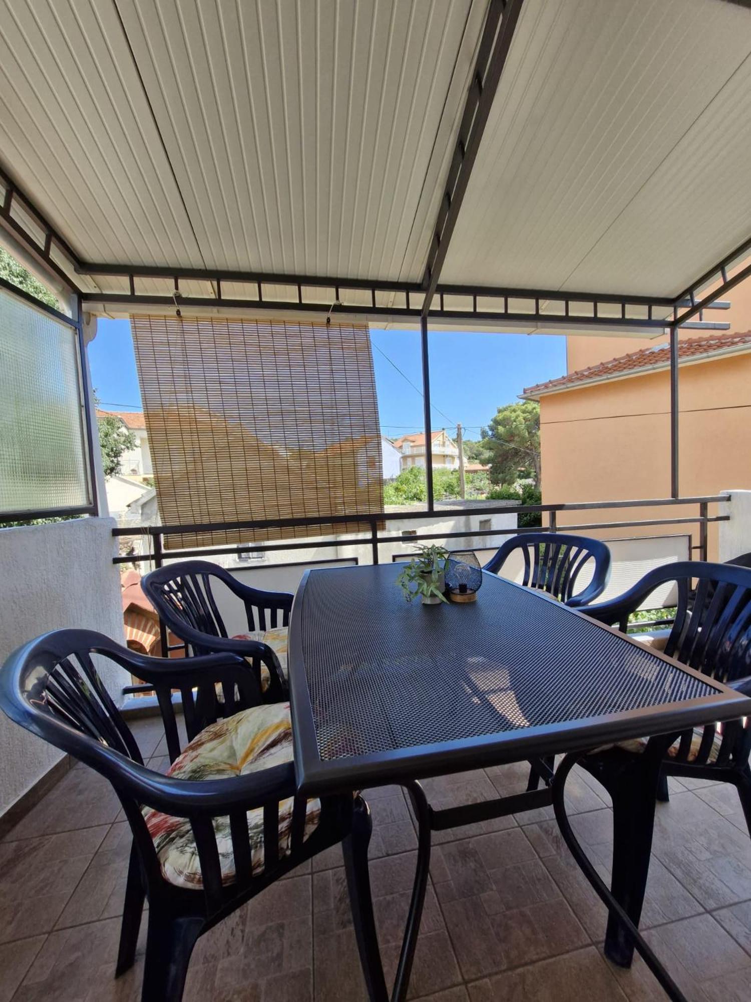 שיבניק Apartmani Mare מראה חיצוני תמונה